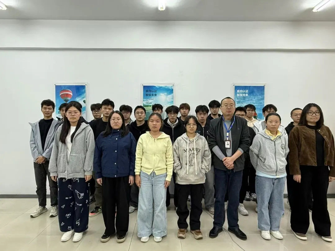 【近期結(jié)班留影】時(shí)光會(huì)定格此刻，但夢(mèng)想永